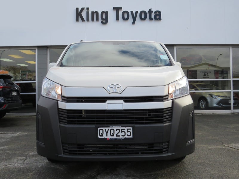 2024 Toyota Hiace ZR 2.8DT 6AT RWD image 2