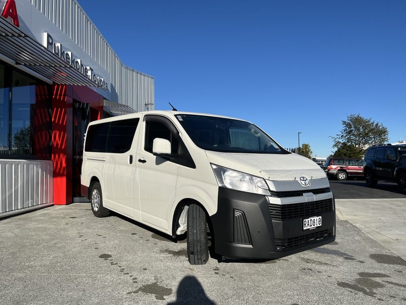 2024 Toyota Hiace ZR 2.8DT 6AT RWD - Barn Door image 3