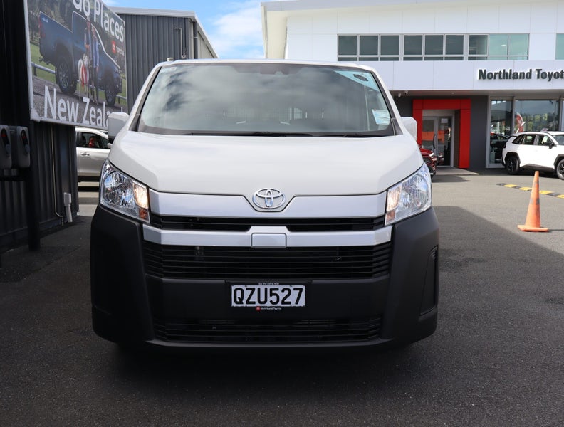 2024 Toyota Hiace ZR 2.8DT 6AT RWD GVN/6D/2S image 2