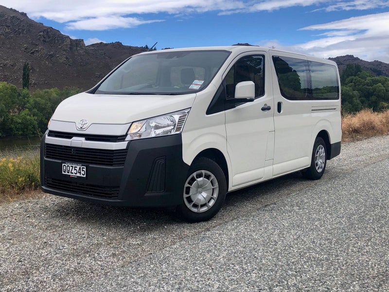 2024 Toyota Hiace ZR image 3
