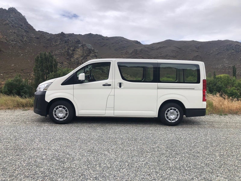 2024 Toyota Hiace ZR image 4