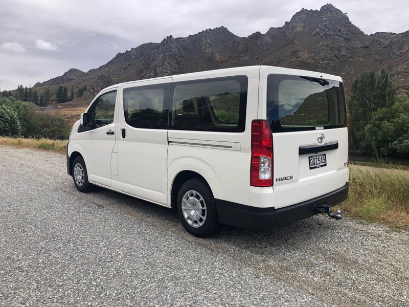 2024 Toyota Hiace ZR image 5