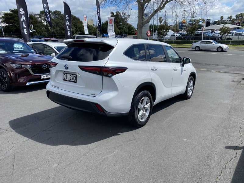 2024 Toyota Highlander GXL 2.5P Hybrid image 2