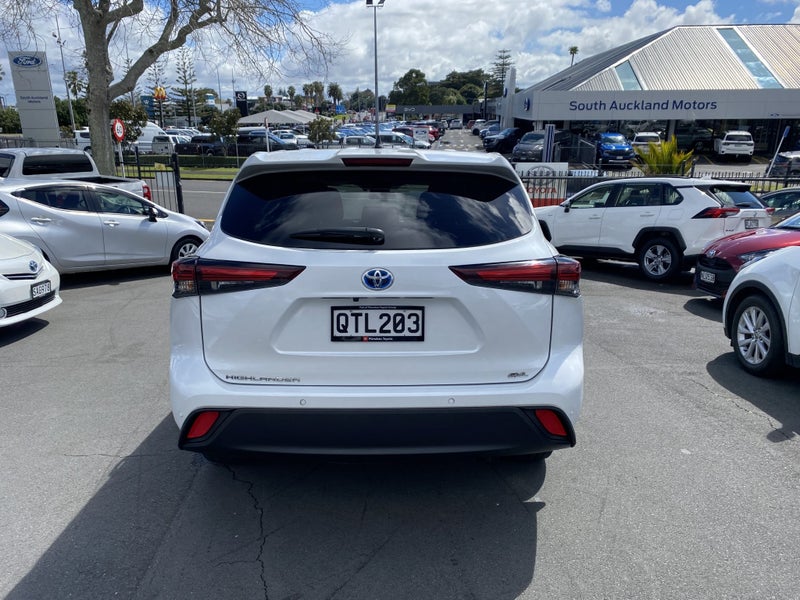 2024 Toyota Highlander GXL 2.5P Hybrid image 3