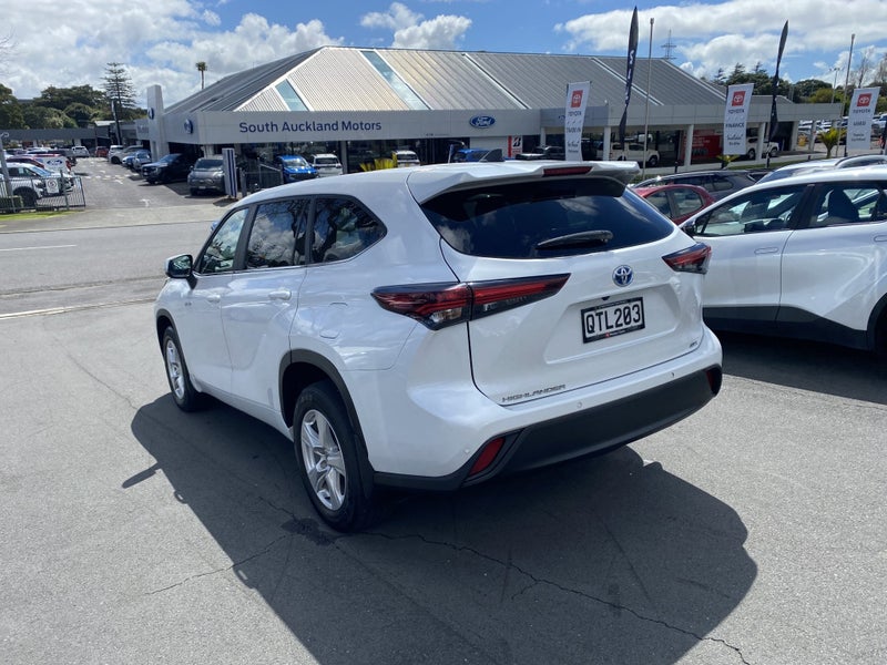 2024 Toyota Highlander GXL 2.5P Hybrid image 5