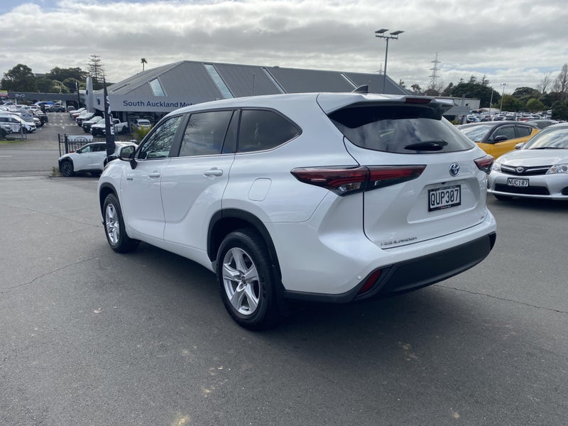 2024 Toyota Highlander GXL 2.5P Hybrid 7 Seater... image 5