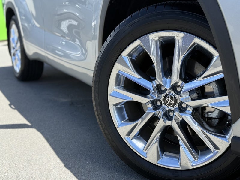 2024 Toyota Highlander GXL 2.5P Hybrid 7 Seater image 2