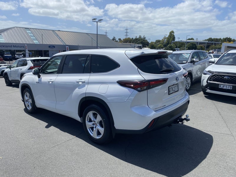 2024 Toyota Highlander GXL 2.5P Hybrid ECVT AWD... image 5