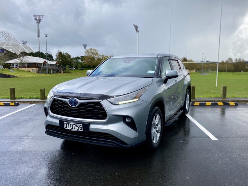 2024 Toyota Highlander GXL SUV AWD 2.5 Petrol H... image 3