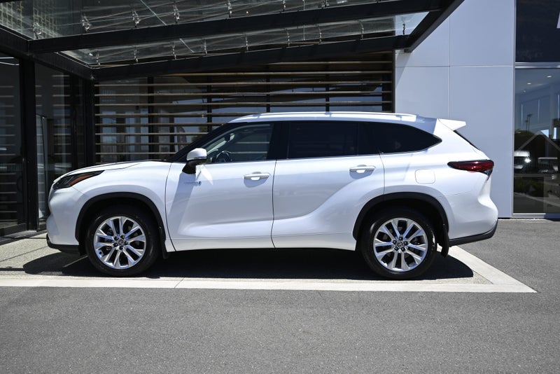 2024 Toyota Highlander Limited ZR 2.5 Petrol Hy... image 3