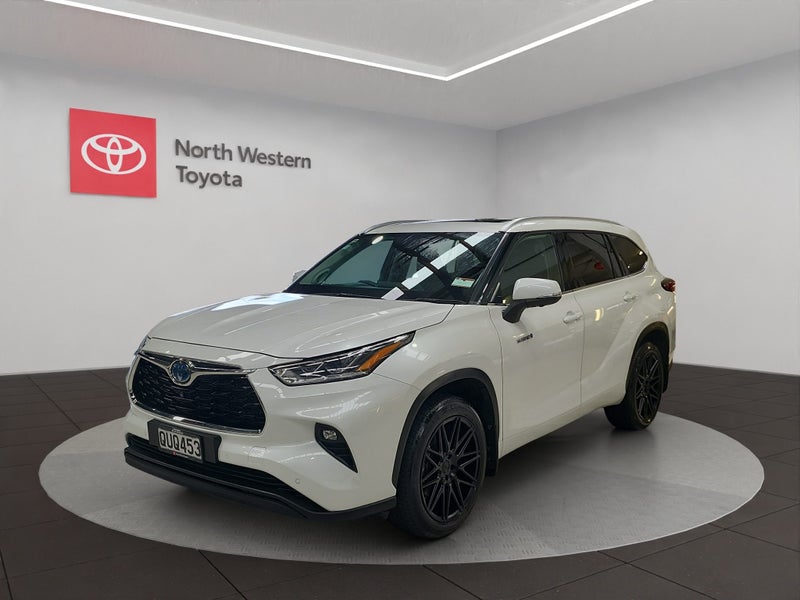 2024 Toyota Highlander Limited ZR 2.5L Hybrid A... image 3