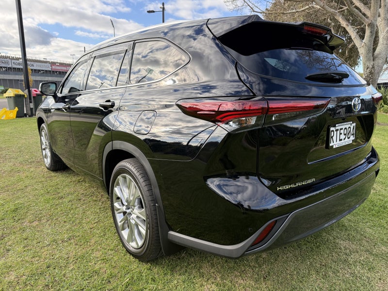 2024 Toyota Highlander Limited ZR 2.5P AWD Auto... image 5