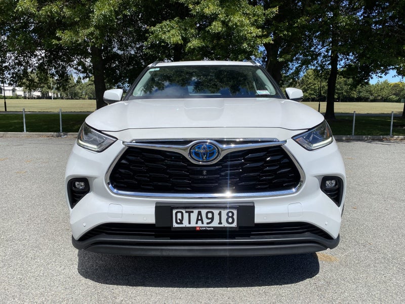 2024 Toyota Highlander Limited ZR 2.5P HEV AWD SUV image 2
