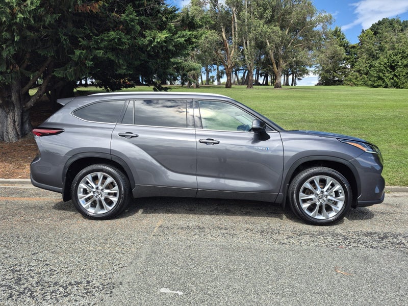 2024 Toyota Highlander Limited ZR 2.5P HEV ECVT... image 3