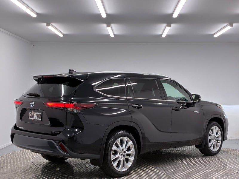 2024 Toyota Highlander Limited ZR 2.5P Hybrid AWD image 3