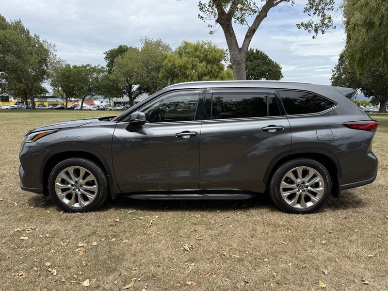 2024 Toyota Highlander Limited ZR 2.5PH Hybrid... image 4