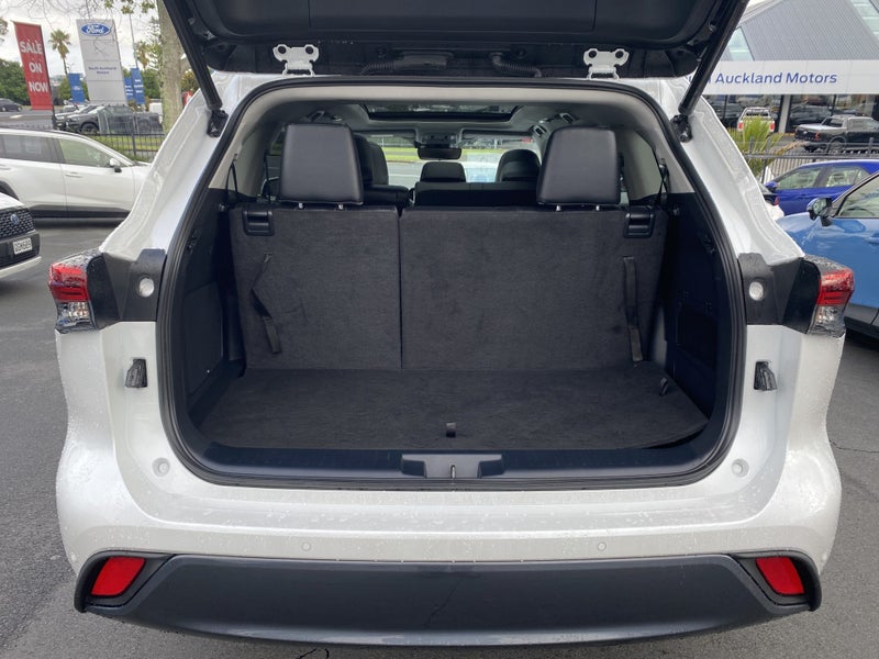 2024 Toyota Highlander Limited ZR 7 Seater 2.5P... image 4