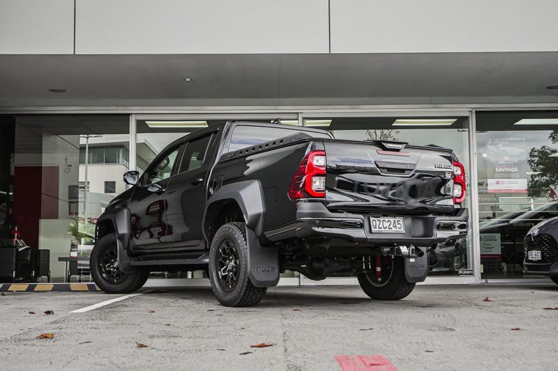 2024 Toyota Hilux 4WD Hilux Gr Sport Td Dc image 3