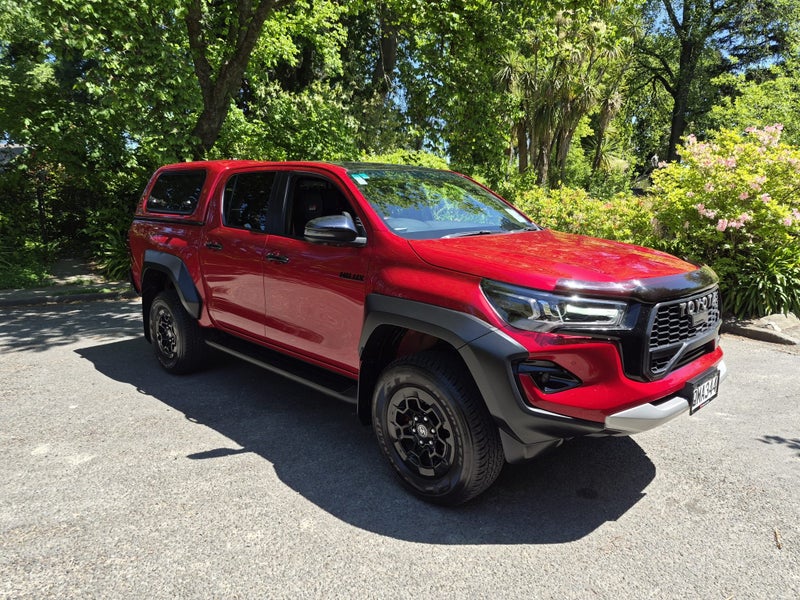 2024 Toyota Hilux GR Sport 2.8DT 6AT 4WD (KFDTG... image 1