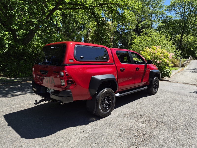2024 Toyota Hilux GR Sport 2.8DT 6AT 4WD (KFDTG... image 3