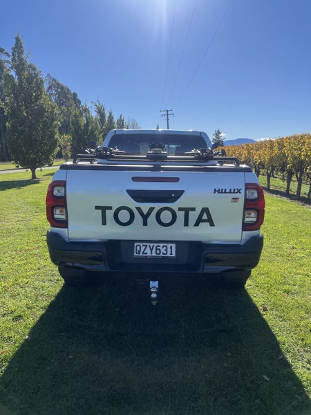 2024 Toyota Hilux GR Sport 2.8TD 4WD 550Nm - ex... image 4