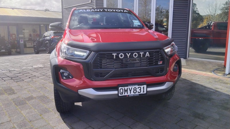 2024 Toyota Hilux GR SPORT 4x4 2.8 Diesel Turbo... image 2
