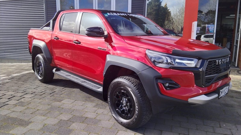 2024 Toyota Hilux GR SPORT 4x4 2.8 Diesel Turbo... image 3