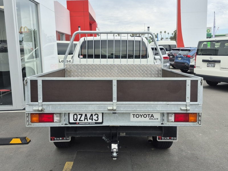 2024 Toyota Hilux SR 2.8DT 6AT 4WD image 4