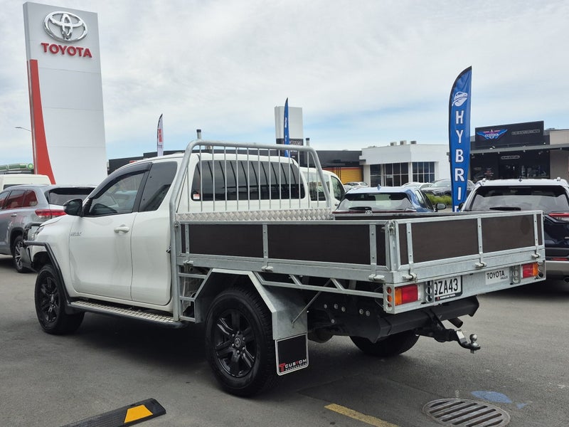 2024 Toyota Hilux SR 2.8DT 6AT 4WD image 5