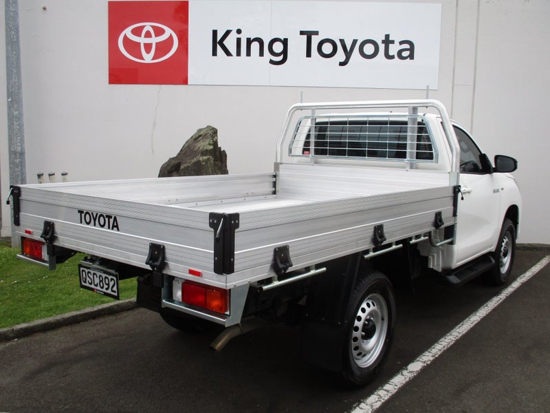 2024 Toyota Hilux SR 2.8DT 6AT 4WD SCC image 4