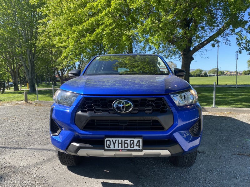 2024 Toyota Hilux SR 2.8DT Hybrid 6AT 4WD image 2