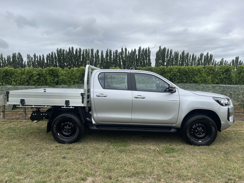 2024 Toyota Hilux SR 2.8DT Hybrid 6AT 4WD DCC/4... image 2