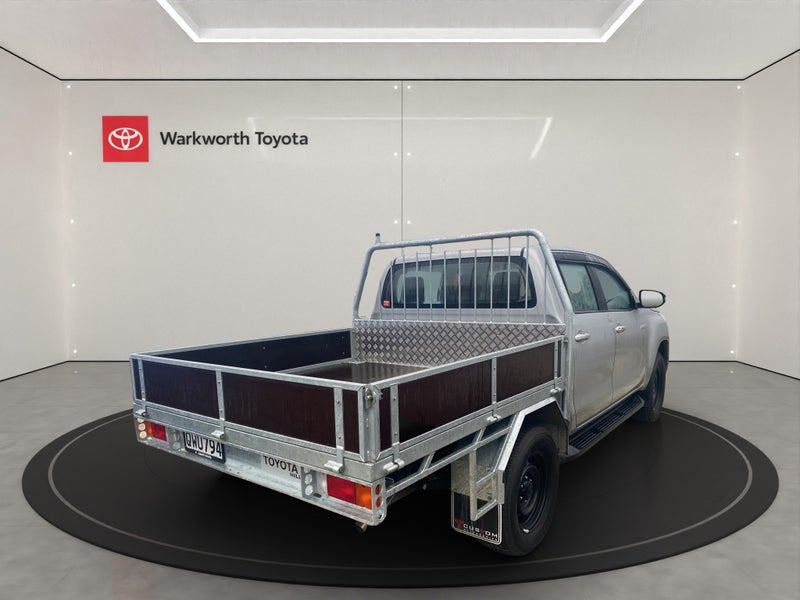 2024 Toyota Hilux SR 2.8L MILD HYRBID Diesel TU... image 2