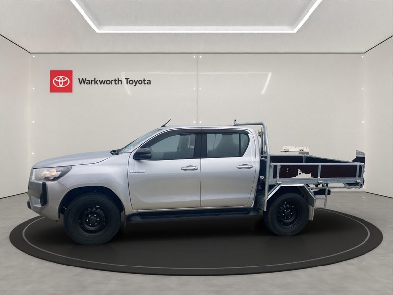 2024 Toyota Hilux SR 2.8L MILD HYRBID Diesel TU... image 5