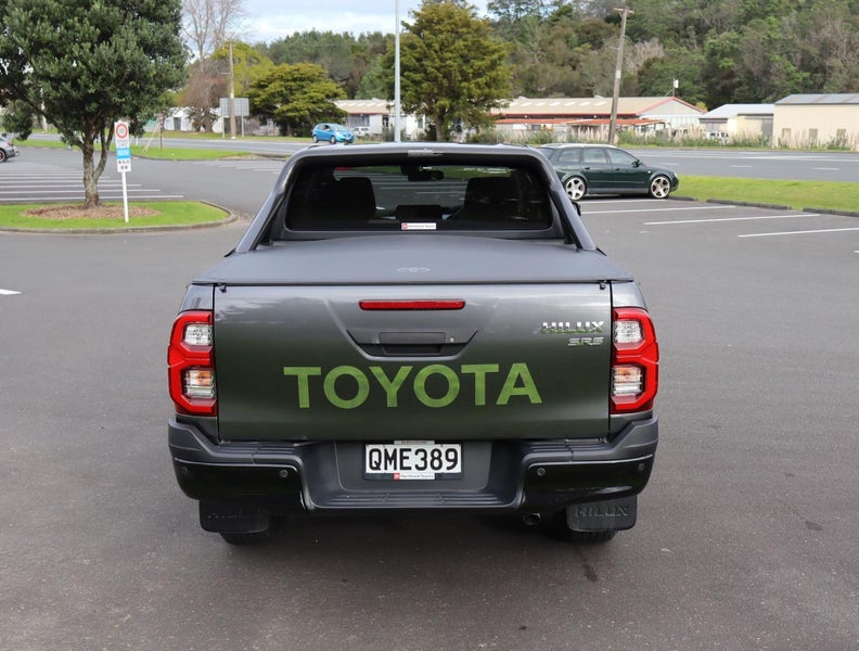 2024 Toyota Hilux SR5 2.8DT 6MT 4WD DCW/4D/5S image 3