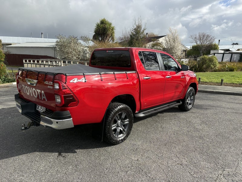 2024 Toyota Hilux SR5 2.8DT 6MT 4WD DCW/4D/5S image 5