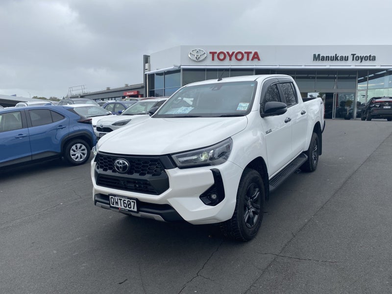2024 Toyota Hilux SR5 2.8DT Hybrid 6AT 4WD image 5
