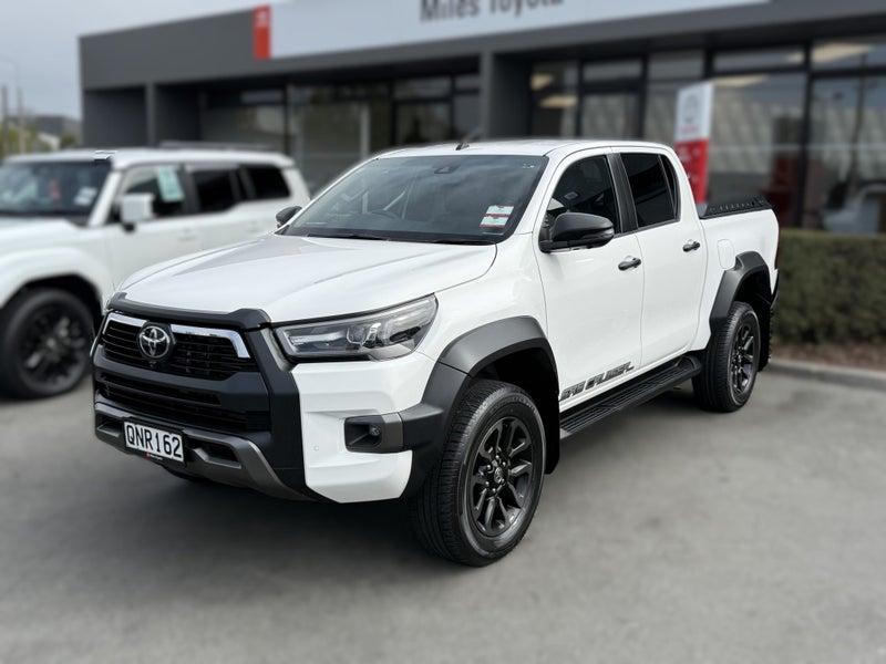 2024 Toyota Hilux SR5 CRUISER 2.8D AUTO 2WD image 3