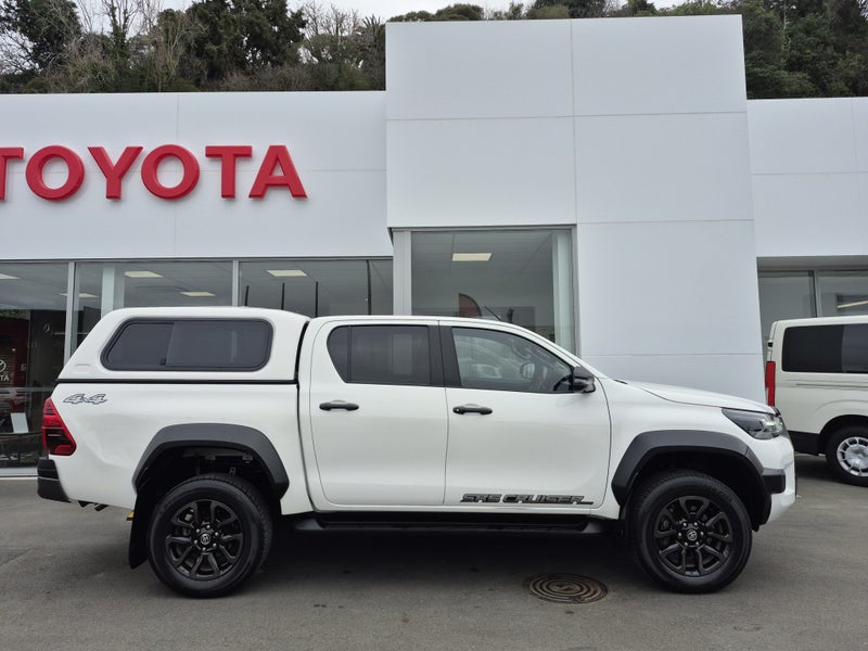 2024 Toyota Hilux SR5 Cruiser 2.8DT 4WD Auto image 2