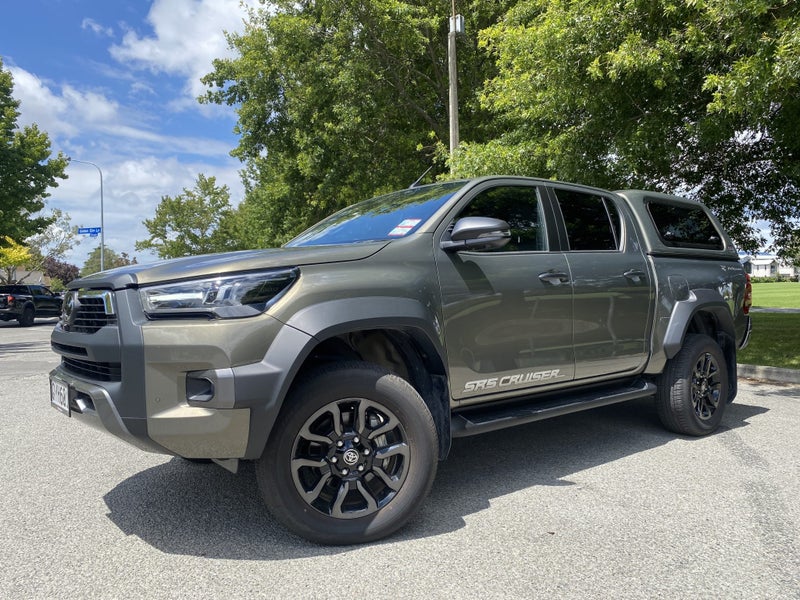 2024 Toyota Hilux SR5 CRUISER 2.8DT 6AT 2WD image 3