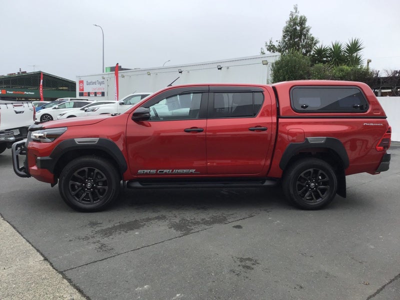 2024 Toyota Hilux SR5 Cruiser 2.8DT 6AT 2WD DCW... image 5
