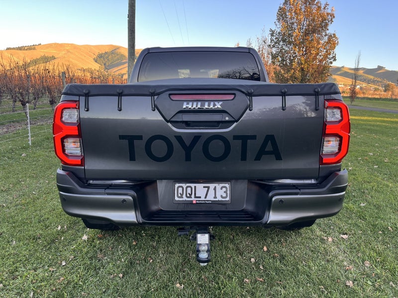 2024 Toyota Hilux SR5 Cruiser 2.8DT Hybrid 6AT... image 5