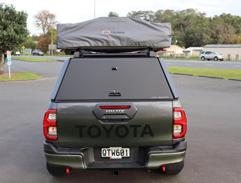 2024 Toyota Hilux SR5 Cruiser 2.8DT Hybrid 6AT... image 3