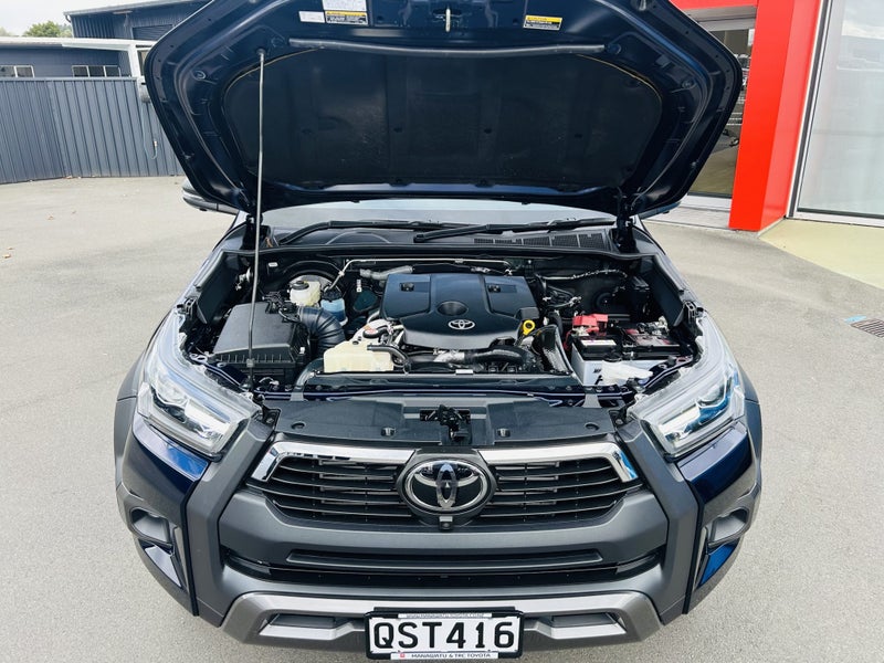 2024 Toyota Hilux SR5 Cruiser 2.8DT Hybrid Auto... image 3