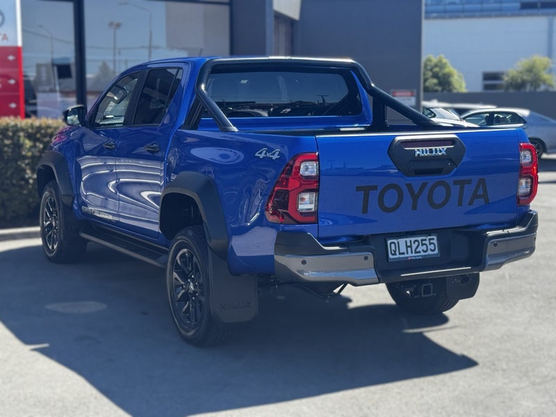 2024 Toyota Hilux SR5 Cruiser 2.8L Turbo Diesel... image 5