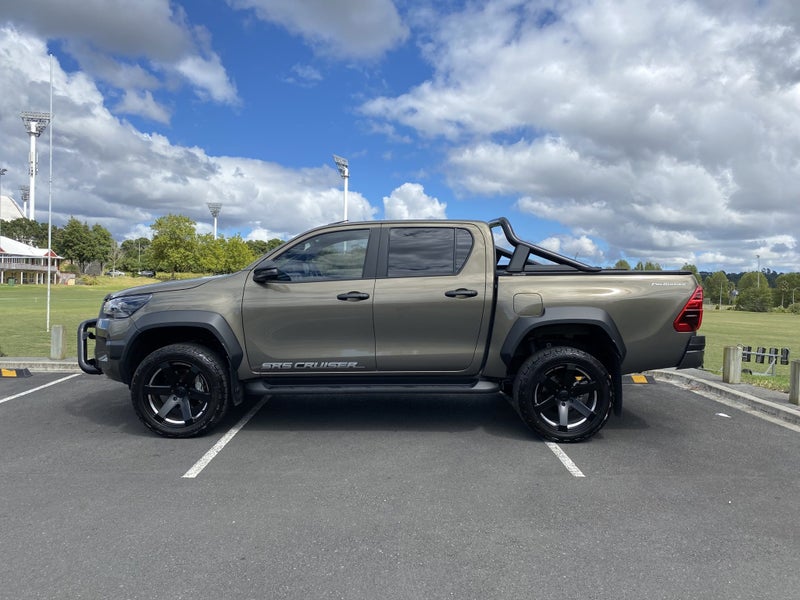 2024 Toyota Hilux SR5 CRUISER 4x2 Double Cab We... image 4