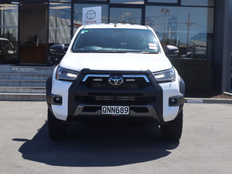 2024 Toyota Hilux SR5 Cruiser HYBRID 4WD/4X4, Auto image 2