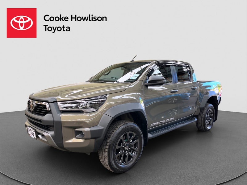 2024 Toyota Hilux SR5 Cruiser PreRunner RWD image 3