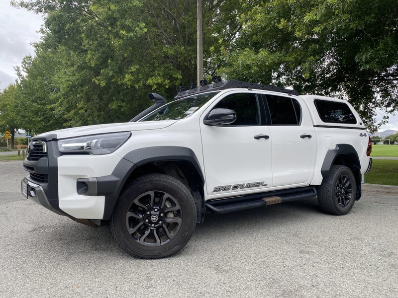 2024 Toyota Hilux Sr5 Cruiser Td Dc 2. image 3