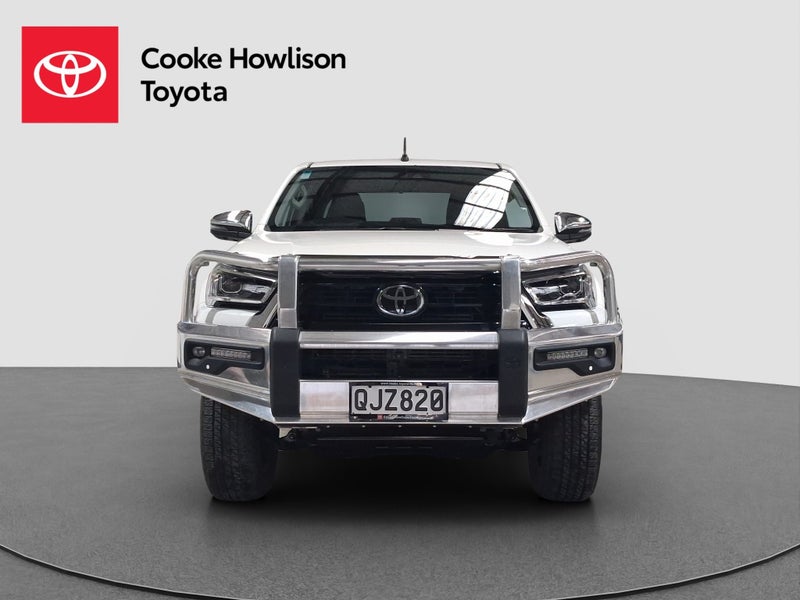 2024 Toyota Hilux SR5 Double Cab image 2
